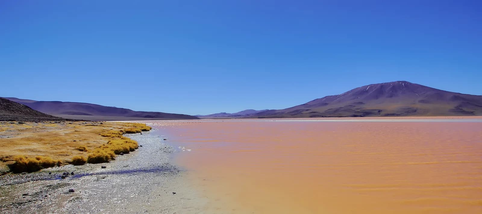 Ruta de las Lagunas through the Sur Lípez by motorcycle