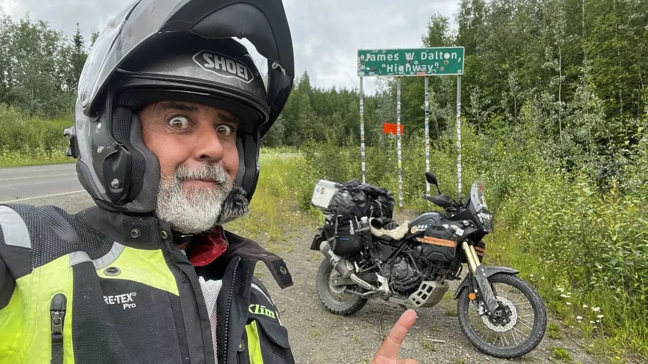 Riding the Dalton Highway by motorcycle - Vengo Viajando guide
