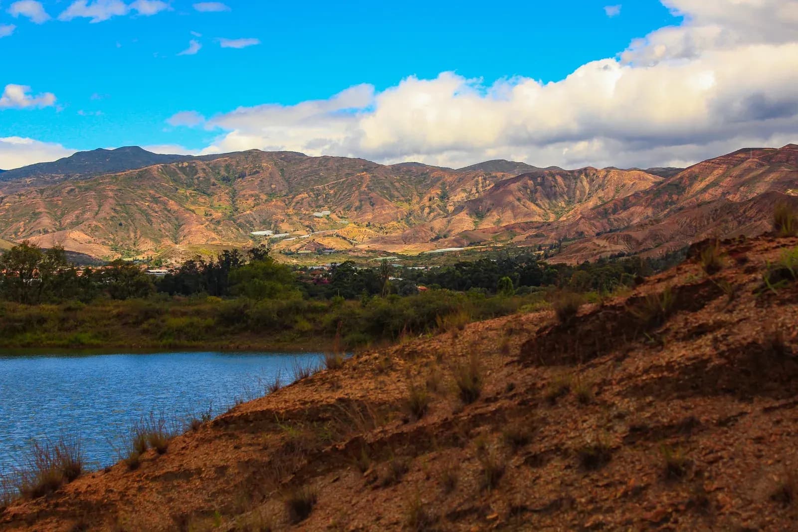 Villa de Leyva and the Desierto de la Candelaria by motorcycle