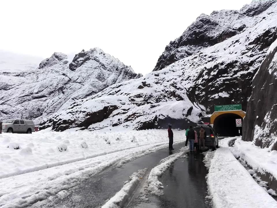 Punta Olímpica: the highest vehicular tunnel in the Americas by motorcycle
