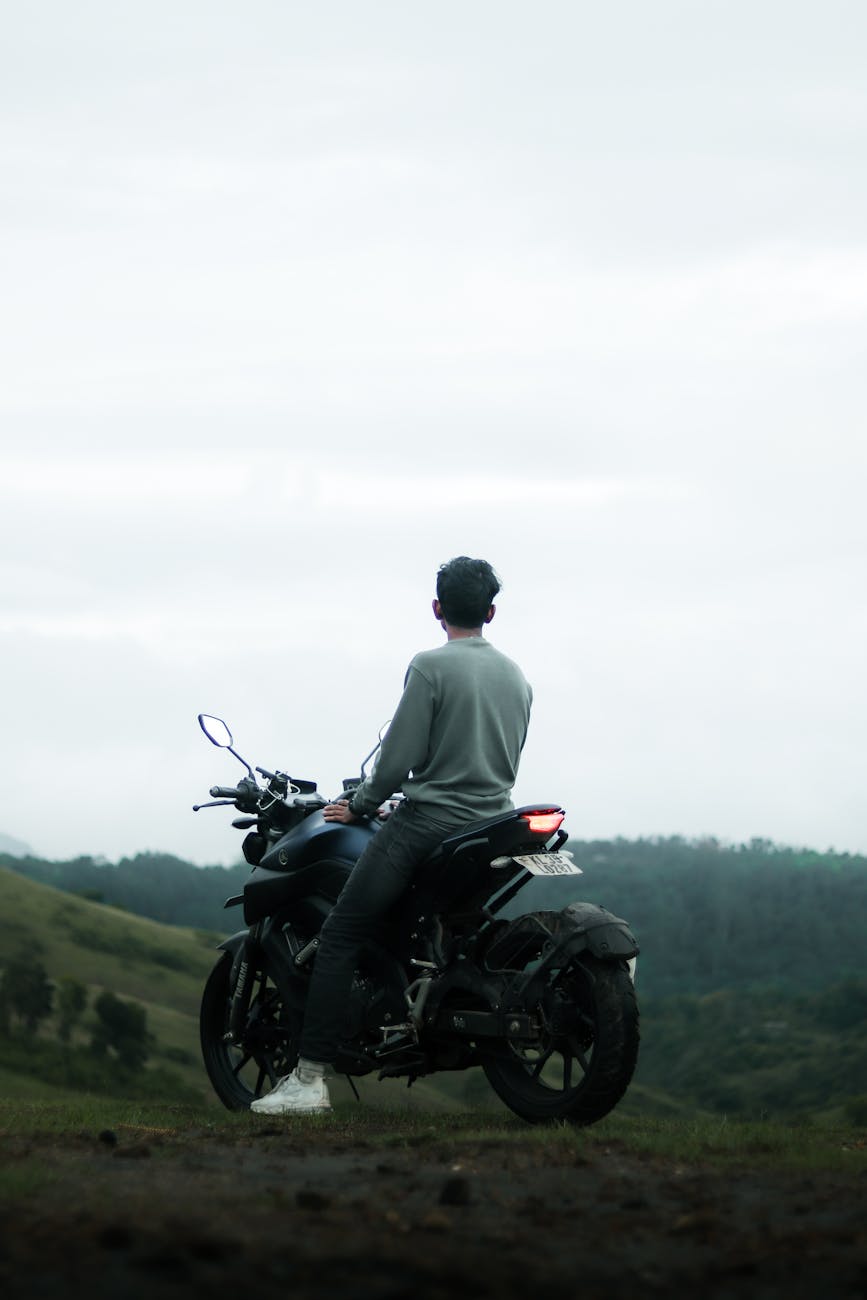 Cómo Prepararte Física y Mentalmente para un Viaje Largo en Moto